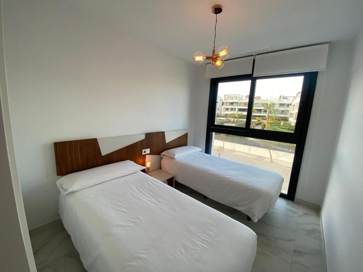 Los Miradores Del Sol By Mar Holidays Estepona Exterior photo